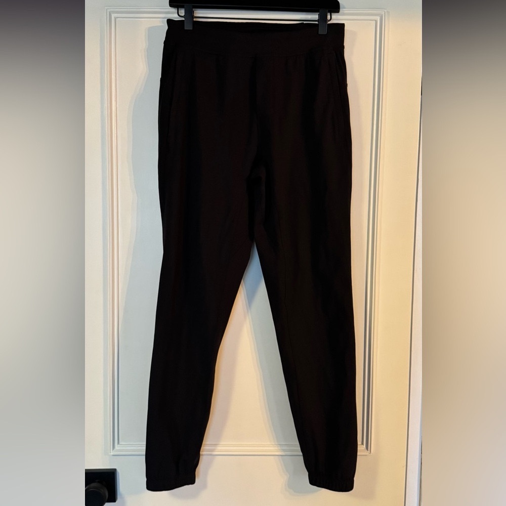 Lululemon Surge Joggers Size Small in Black